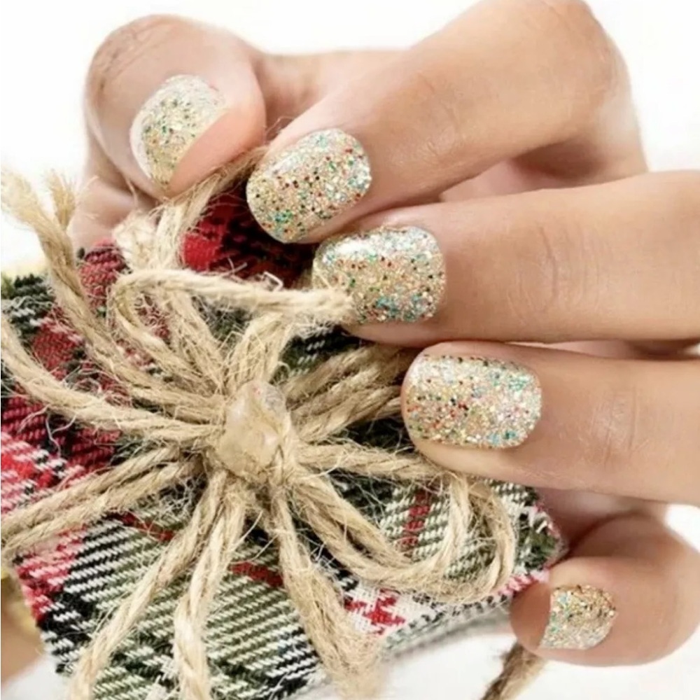 *Retired, HTF* Color Street: All the Jingle Ladies | Gold Glitter Christmas - Picture 5 of 7